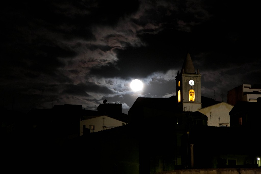Aus der Traum - Sizilien bei Nacht..
