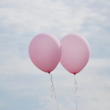 rosa balloons_von karosieben auf Pixabay